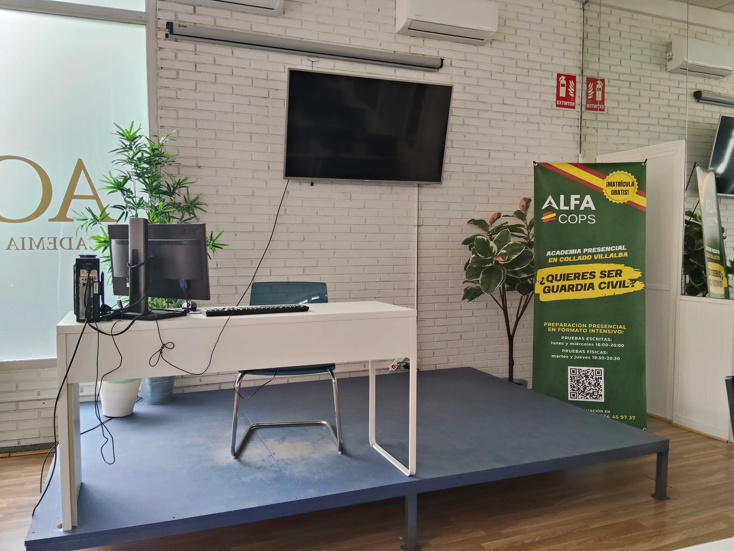 ALFAcops-mesa-profesor